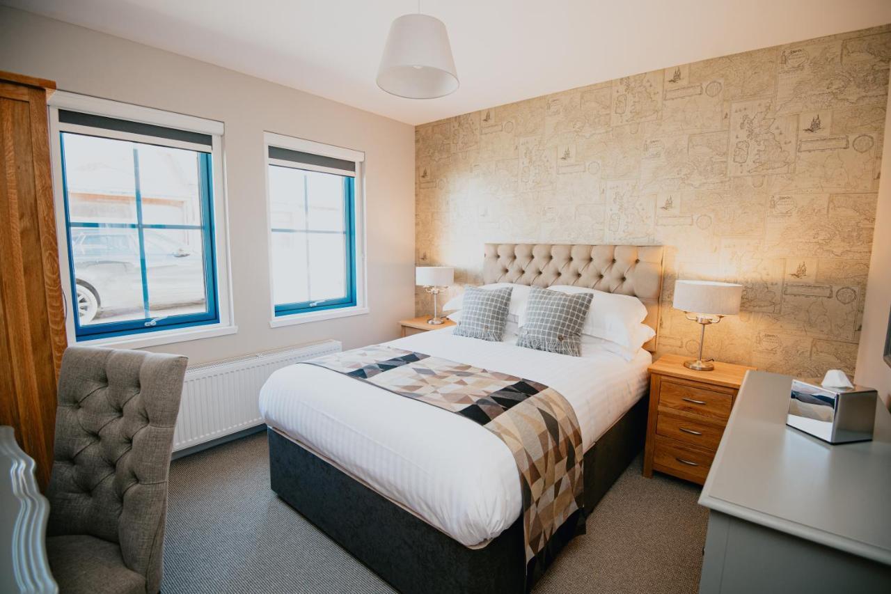 The Seafield Arms Hotel Cullen - Self Catering Exteriör bild