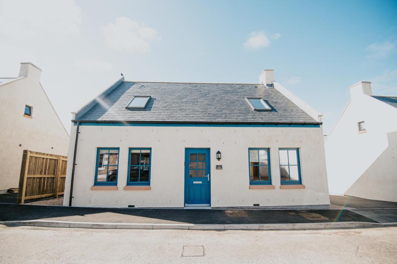 The Seafield Arms Hotel Cullen - Self Catering Exteriör bild